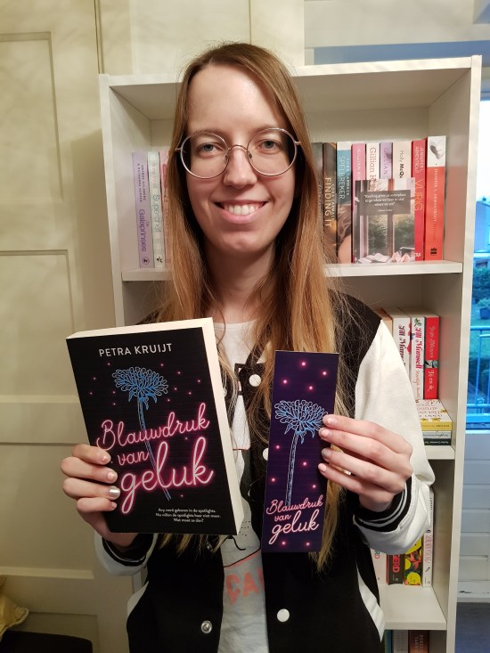 Edriënne met Blauwdruk van Geluk